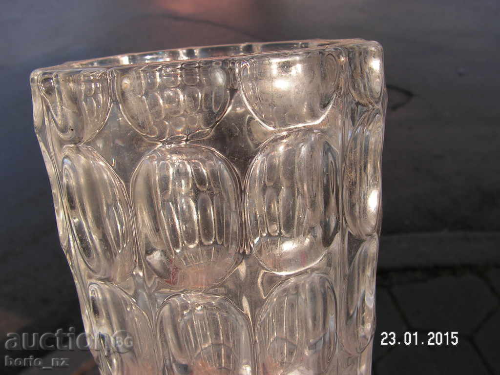 4701. STAR VASA MASSIVE GLASS - 6