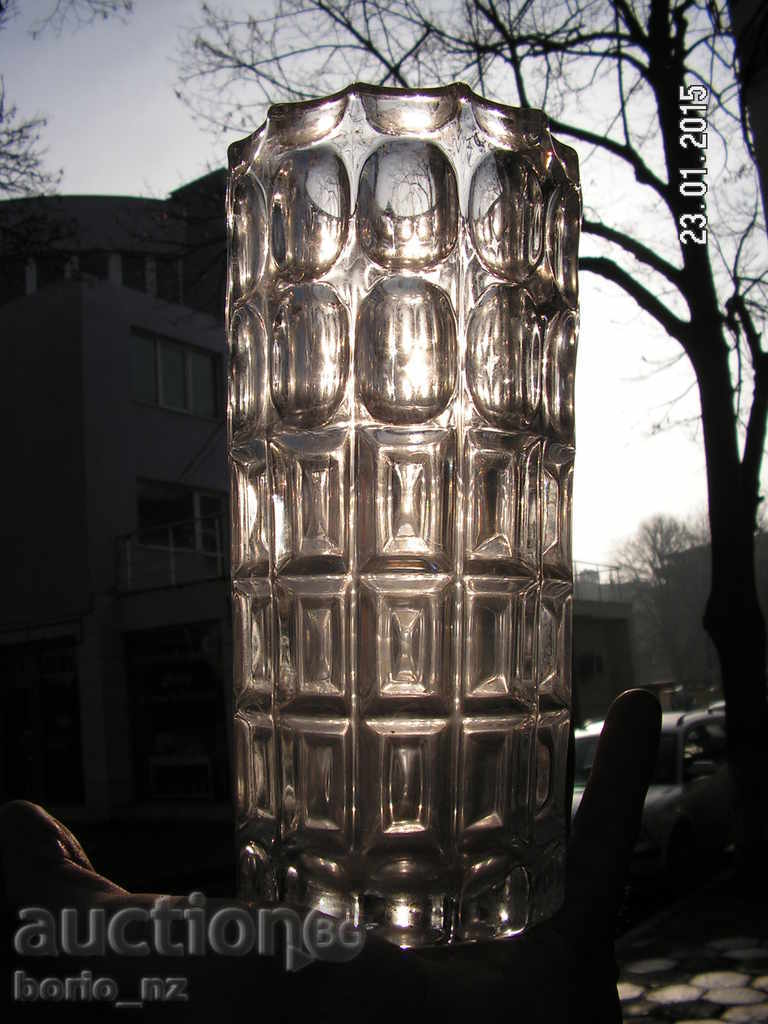 4701. STAR VASA MASSIVE GLASS - 7