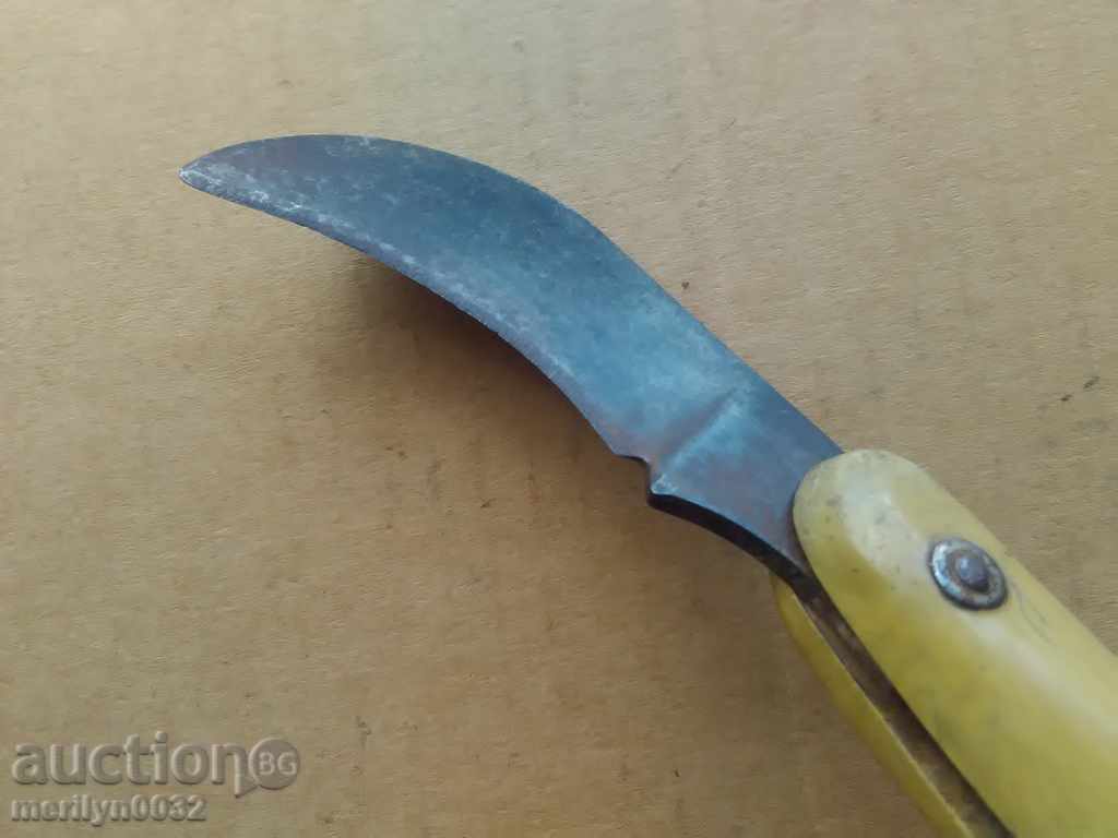 Old knife, knife, knife, hammer with price 38.00 BGN | € 19.43 Old knife, knife, knife, hammer with price 38.00 BGN | € 19.43