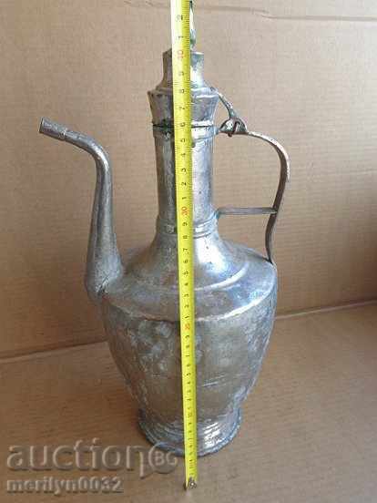 Delivery of Old hibiscus, hunter, kettle, baker, copper pot Delivery of Old hibiscus, hunter, kettle, baker, copper pot