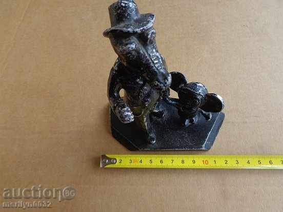 Auction Statuette, figure figure piece of plastic Crocodile Gena Cheburashka Auction Statuette, figure figure piece of plastic Crocodile Gena Cheburashka