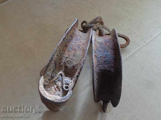 Eyebrows, pillows, handcuffs, chains, wrought iron with price 52.00 BGN | € 26.59 Eyebrows, pillows, handcuffs, chains, wrought iron with price 52.00 BGN | € 26.59