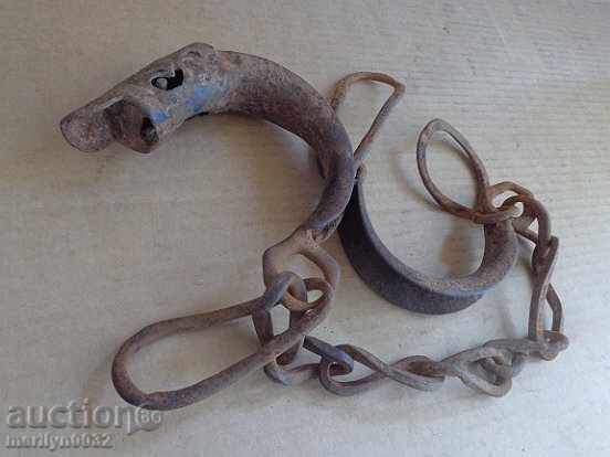 Eyebrows, pillows, handcuffs, chains, wrought iron - 6 Eyebrows, pillows, handcuffs, chains, wrought iron - 6