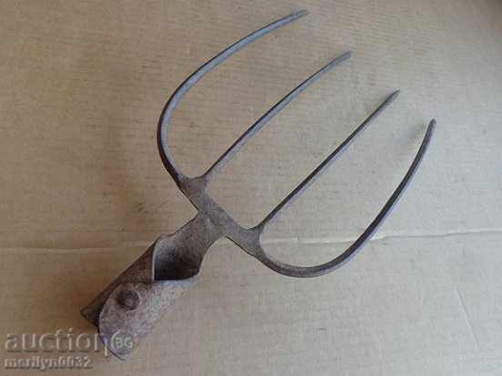 Delivery of Old villa, wrought iron instrument Delivery of Old villa, wrought iron instrument