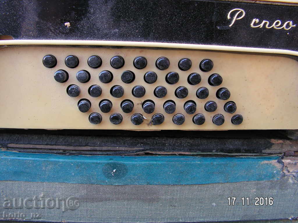 Παράδοση 7030. ακορντεόν 40 BASA Παράδοση 7030. ακορντεόν 40 BASA