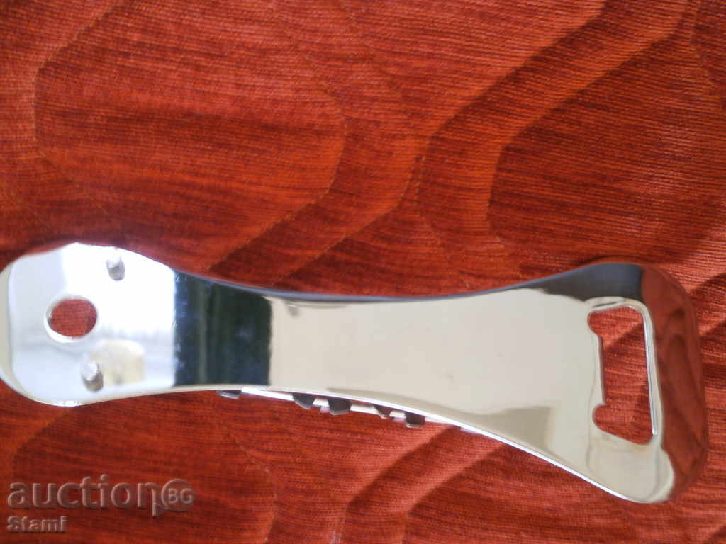 Ένα μεγάλο ανοιχτήρι μπουκαλιών από τη δεκαετία του '70 του εικοστού αιώνα. με τιμή 17.00 BGN | € 8.69 Ένα μεγάλο ανοιχτήρι μπουκαλιών από τη δεκαετία του '70 του εικοστού αιώνα. με τιμή 17.00 BGN | € 8.69