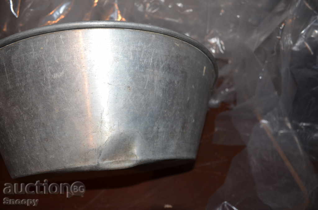 Aluminum - basin with price 40.00 BGN | € 20.45 Aluminum - basin with price 40.00 BGN | € 20.45