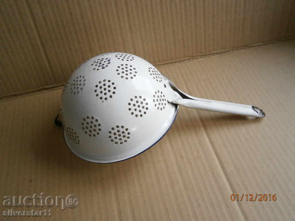 Old enameled colander, enameled dish with price 21.00 BGN | € 10.74 Old enameled colander, enameled dish with price 21.00 BGN | € 10.74