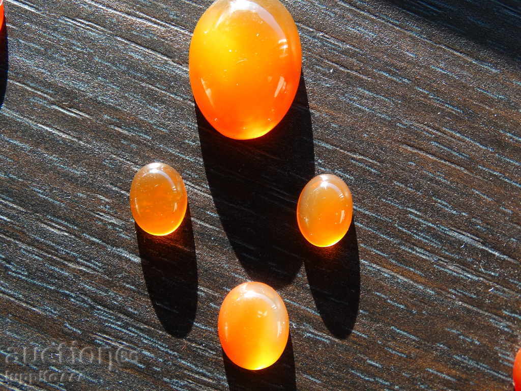 natural chalcedon - 4 oval caps set - set with price 119.99 BGN | € 61.35 natural chalcedon - 4 oval caps set - set with price 119.99 BGN | € 61.35