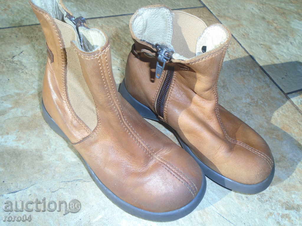 Pantofi vechi ITALIANĂ pentru copii de iarnă № 27 cu preț 8.99 BGN | € 4.60