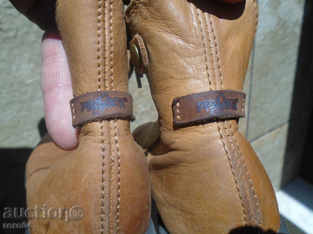 Licitație Pantofi vechi ITALIANĂ pentru copii de iarnă № 27