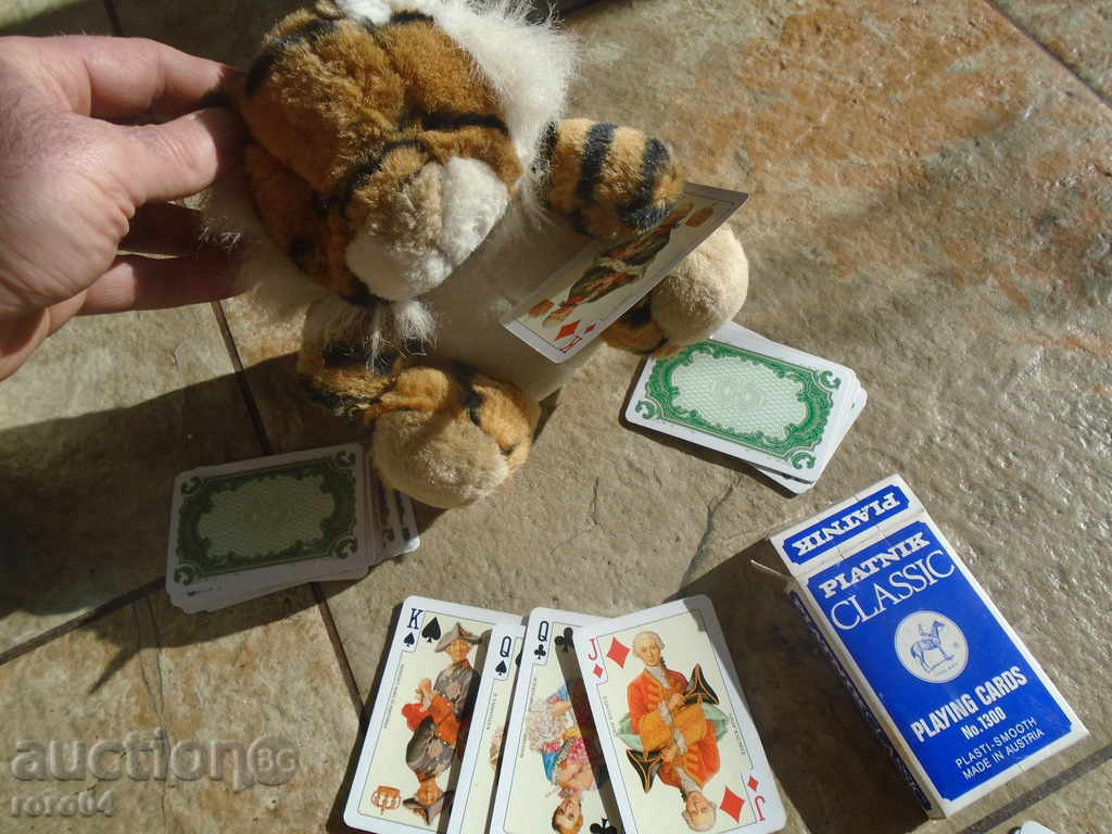 Παράδοση ΤΕΣΣΕΡΙΣ χνουδωτά παιχνίδια Παράδοση ΤΕΣΣΕΡΙΣ χνουδωτά παιχνίδια