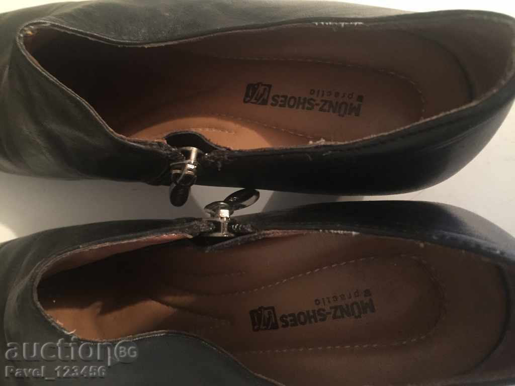 Delivery of soft and comfortable ladies shoes Delivery of soft and comfortable ladies shoes