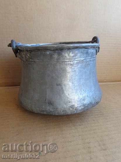 Auction Tinned cauldron, old coin with inscription, copper vessel, coin Auction Tinned cauldron, old coin with inscription, copper vessel, coin