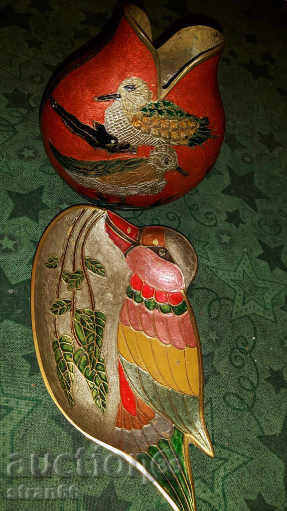 Antique Brass Fine - Vase and Bomboniera - LOT 2 pcs - 6 Antique Brass Fine - Vase and Bomboniera - LOT 2 pcs - 6