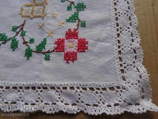 Auction Old embroidered cardboard, tablecloth, millet, Bulgarian embroidery Auction Old embroidered cardboard, tablecloth, millet, Bulgarian embroidery