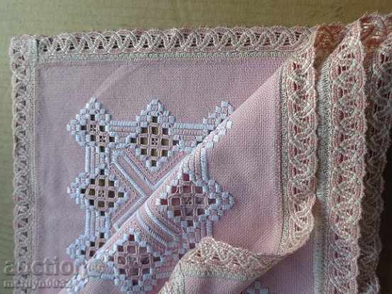 Delivery of Old embroidered cardboard, tablecloth, millet, Bulgarian embroidery Delivery of Old embroidered cardboard, tablecloth, millet, Bulgarian embroidery