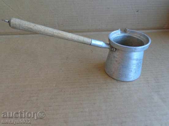 Aluminum jesus from the time of a soup, a coffee bean, a pot, a teapot with price 14.00 BGN | € 7.16 Aluminum jesus from the time of a soup, a coffee bean, a pot, a teapot with price 14.00 BGN | € 7.16