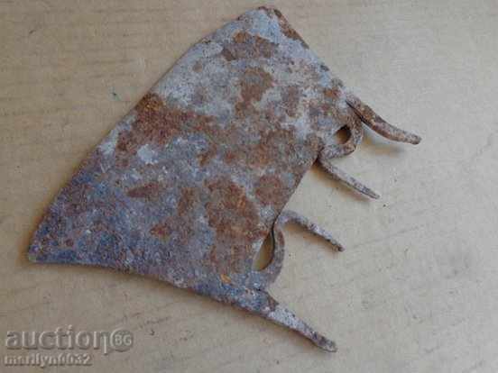 Old ax, curved toothed saber hatchet - 7 Old ax, curved toothed saber hatchet - 7