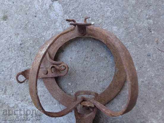 Δημοπρασία Παλιά χέρι-πλαστά παγίδα, σφυρήλατο σίδερο πρωτόγονη Δημοπρασία Παλιά χέρι-πλαστά παγίδα, σφυρήλατο σίδερο πρωτόγονη