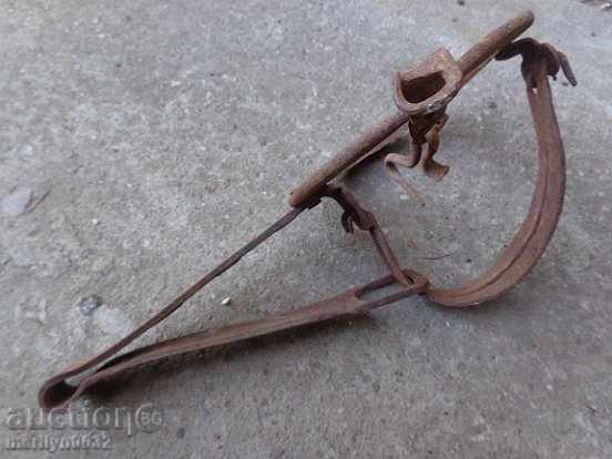 Παλιά χέρι-πλαστά παγίδα, σφυρήλατο σίδερο πρωτόγονη - 5 Παλιά χέρι-πλαστά παγίδα, σφυρήλατο σίδερο πρωτόγονη - 5