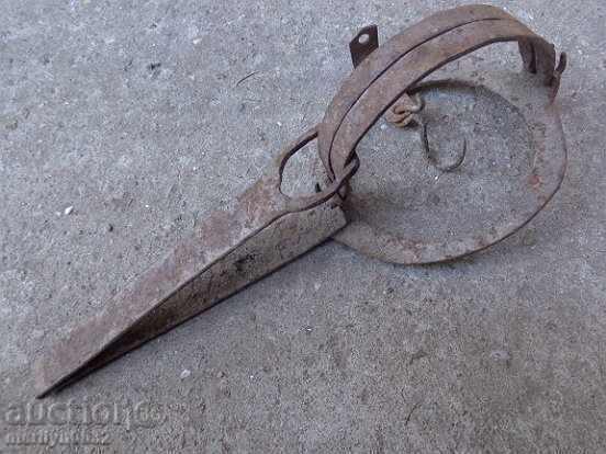 Old hand forged trap, wrought iron primitive - 5