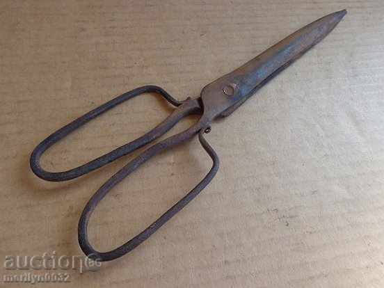 Auction Old scissors beginning early 19th century Auction Old scissors beginning early 19th century