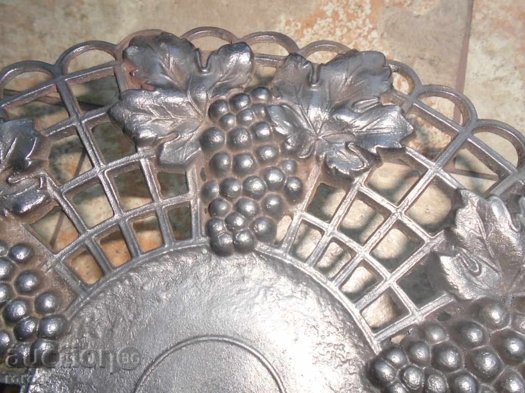 BEAUTY OLD MASK FROSTER WITH FLORAL ORNAMENTS with price 31.50 BGN | € 16.11 BEAUTY OLD MASK FROSTER WITH FLORAL ORNAMENTS with price 31.50 BGN | € 16.11