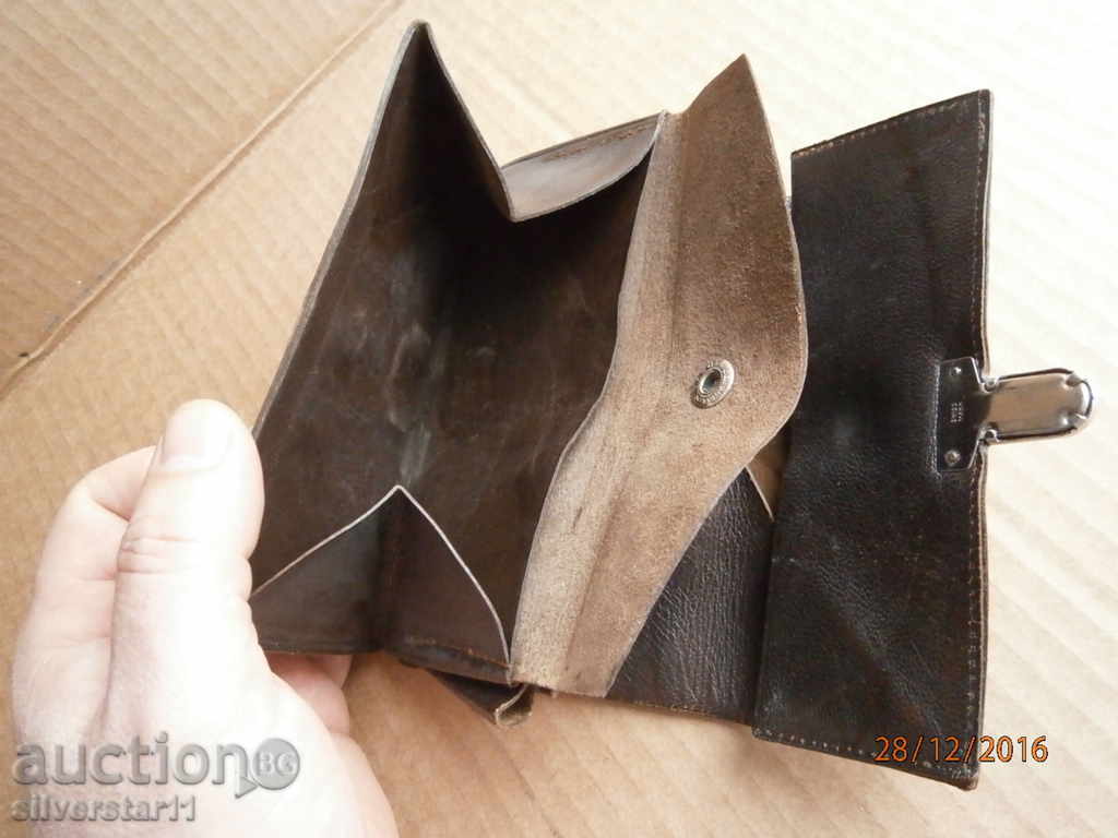 Delivery of old leather Swiss leather Delivery of old leather Swiss leather