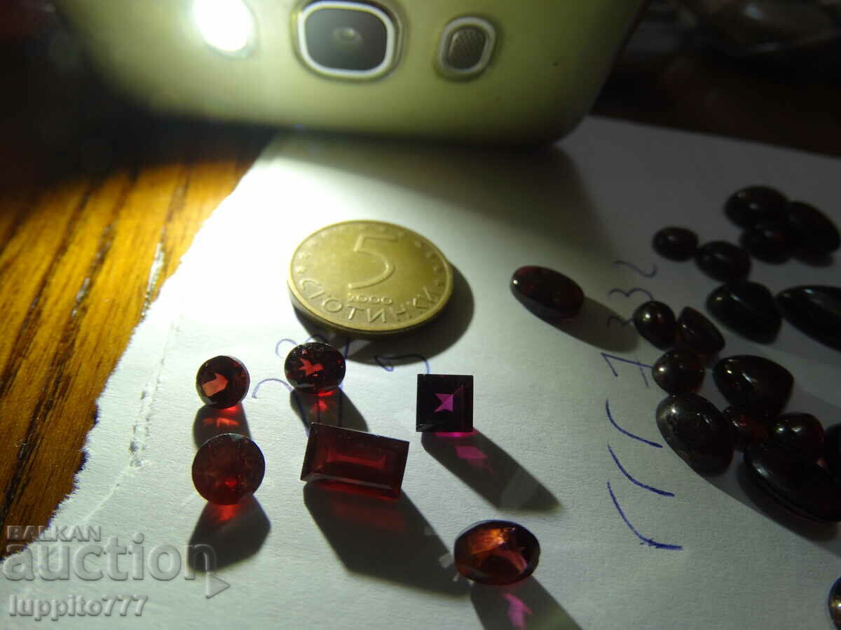 Аукцион гранат - естествен - фасет Аукцион гранат - естествен - фасет