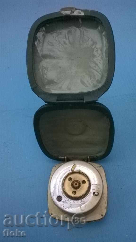 Licitație Ceas Desktop Kenzle Licitație Ceas Desktop Kenzle