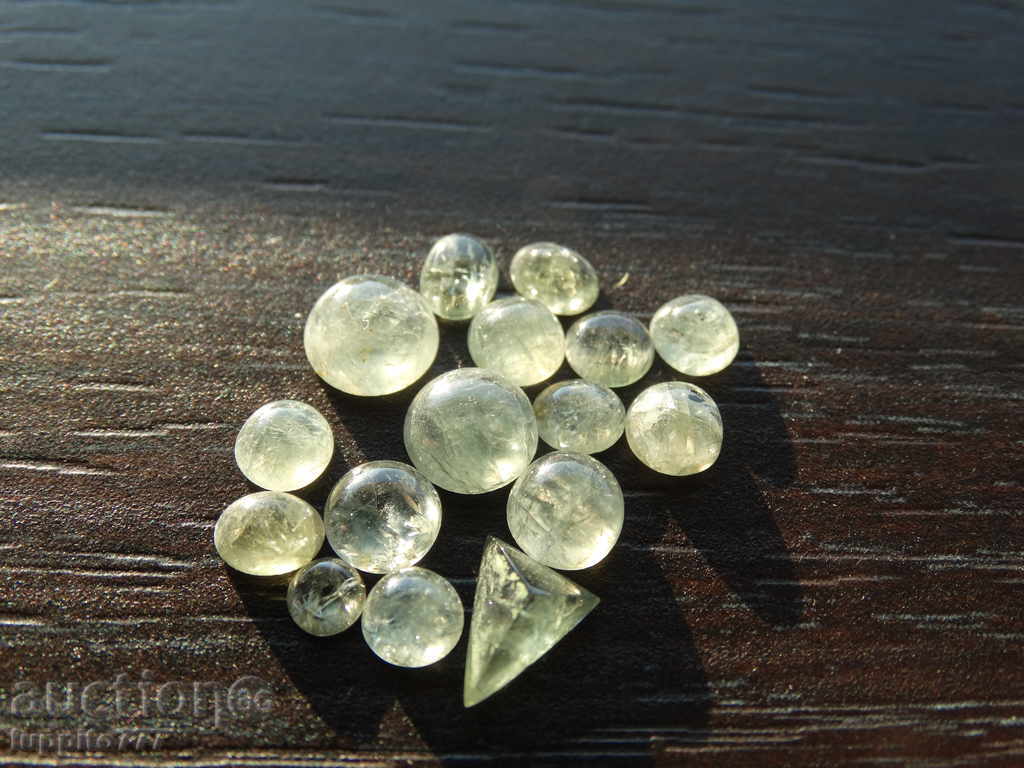 Turmalina - natural - caboson - Numărul lotului 16 cu preț 222.80 BGN | € 113.92 Turmalina - natural - caboson - Numărul lotului 16 cu preț 222.80 BGN | € 113.92