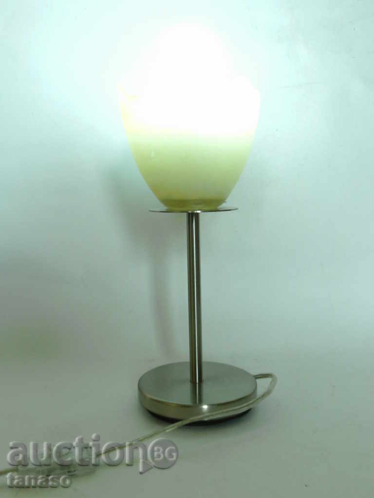 Παράδοση Επιτραπέζιο φωτιστικό από ανοξείδωτο ατσάλι, λειτουργικό