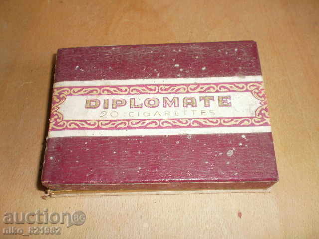 OLD BOX - '' DIPLOMATE ''