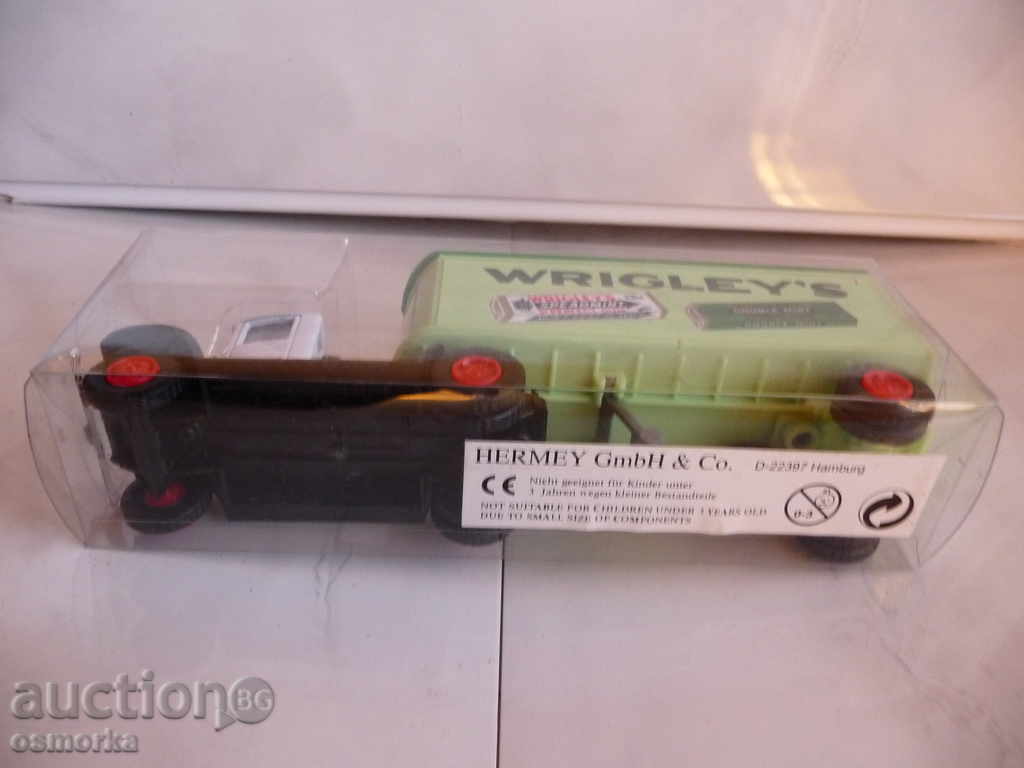 Auction New Wrigley's Gun Truck Orbit Orbit Truck Auction New Wrigley's Gun Truck Orbit Orbit Truck