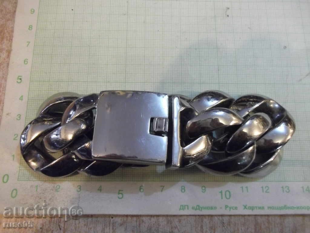 Auction Brass imitation jewelery - 256.5 g Auction Brass imitation jewelery - 256.5 g