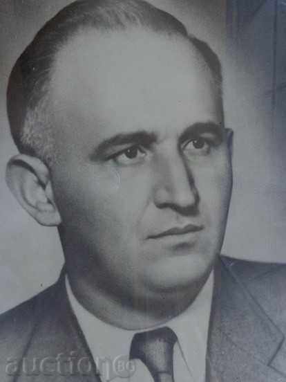 Soch photo in frame, portrait of Todor Zhivkov with price 59.00 BGN | € 30.17 Soch photo in frame, portrait of Todor Zhivkov with price 59.00 BGN | € 30.17