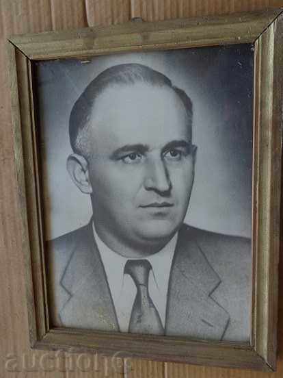 Delivery of Soch photo in frame, portrait of Todor Zhivkov Delivery of Soch photo in frame, portrait of Todor Zhivkov