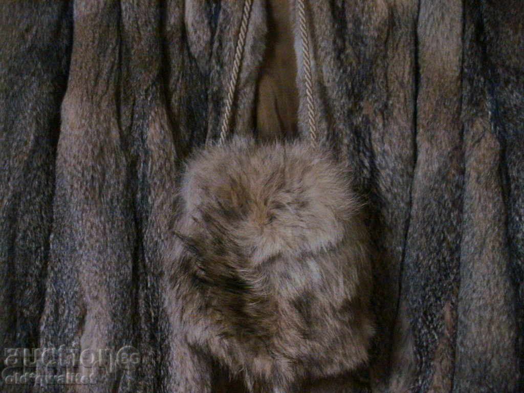 Auction ARISTOCRATIC FOX LEATHER COAT, STYLE Auction ARISTOCRATIC FOX LEATHER COAT, STYLE