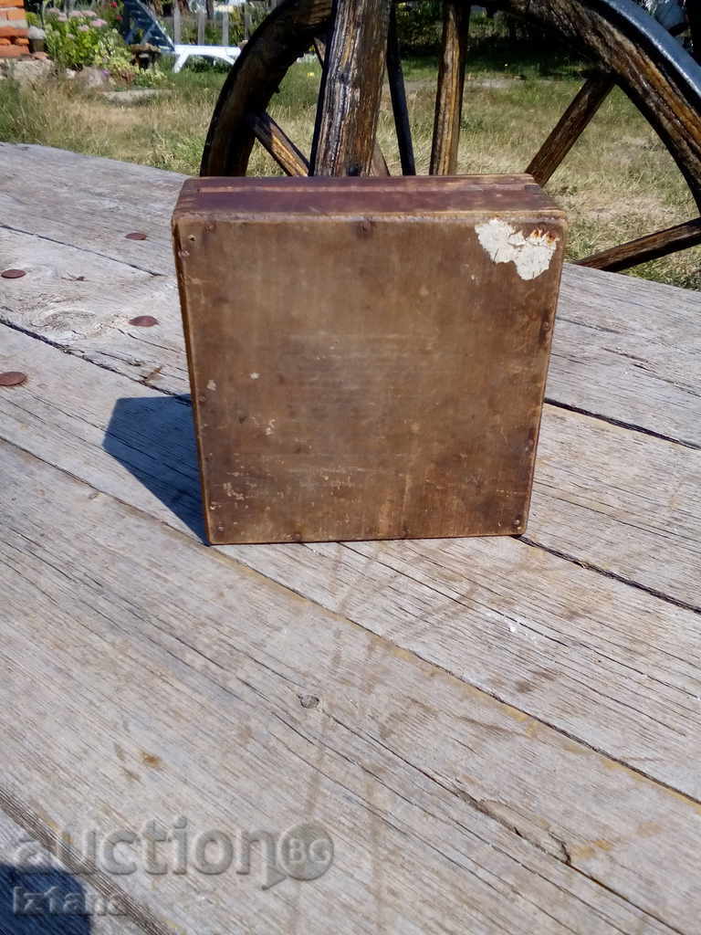 Ancient wooden box - 6 Ancient wooden box - 6