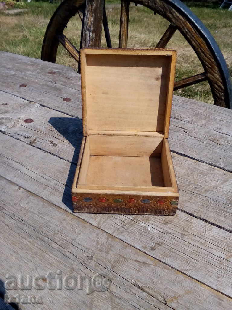 Ancient wooden box - 7 Ancient wooden box - 7