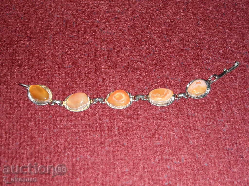 ROUND with semi-precious stones, elegant with price 9.99 BGN | € 5.11 ROUND with semi-precious stones, elegant with price 9.99 BGN | € 5.11