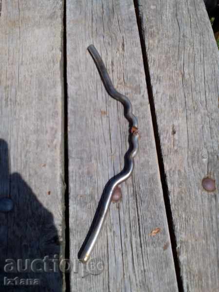 An old shredder with price 5.00 BGN | € 2.56