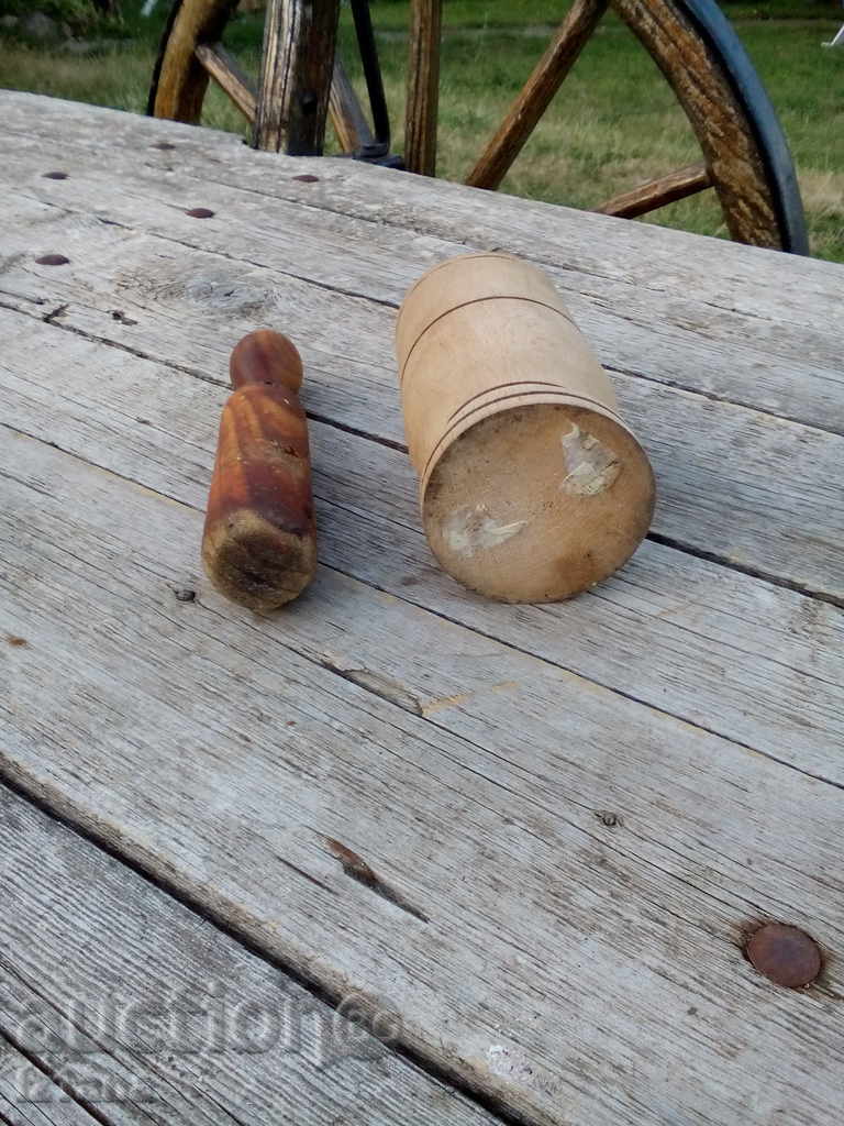 Delivery of Old wooden mortar Delivery of Old wooden mortar