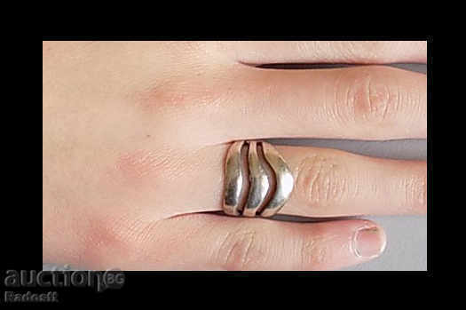 Femeile lucrate manual Inel de argint. pentru femei cu preț 20.00 BGN | € 10.23 Femeile lucrate manual Inel de argint. pentru femei cu preț 20.00 BGN | € 10.23