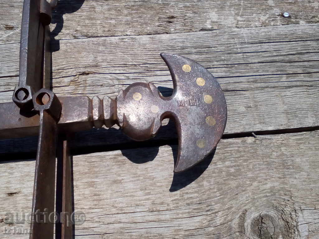 Ancient scales with price 240.00 BGN | € 122.71 Ancient scales with price 240.00 BGN | € 122.71