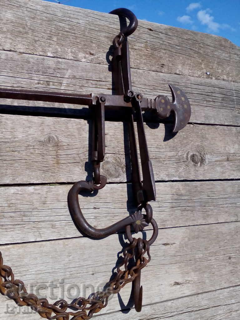 Auction Ancient scales Auction Ancient scales