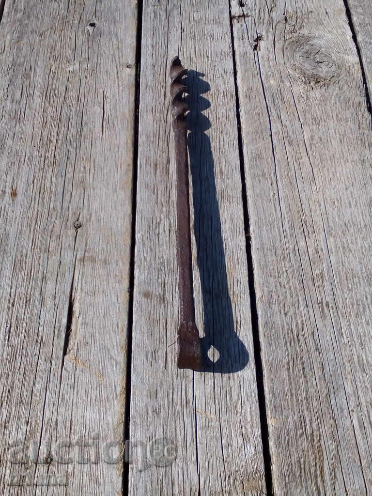 An old screwdriver binds - 6 An old screwdriver binds - 6