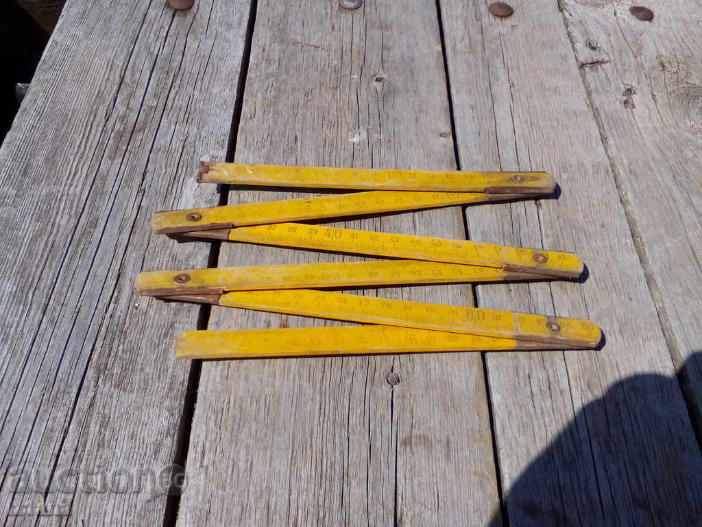 lemn Meter cu preț 4.00 BGN | € 2.05