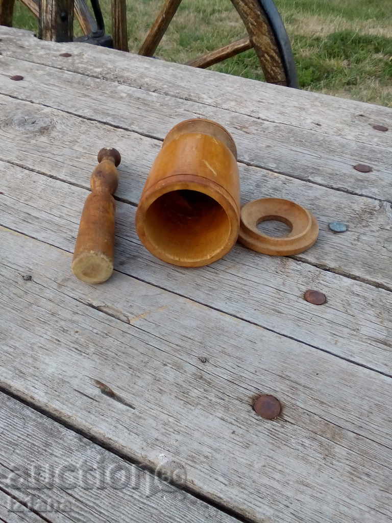 Auction Old hawk kit Auction Old hawk kit